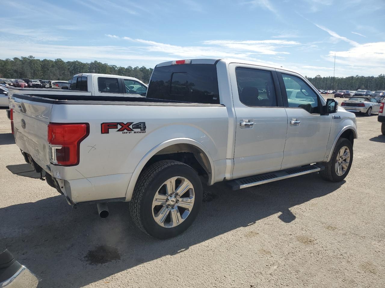 2018 Ford F-150 VIN 1FTEW1EG5JKC67317 Copart auction photo, front end / rear end damage thumbnail 3