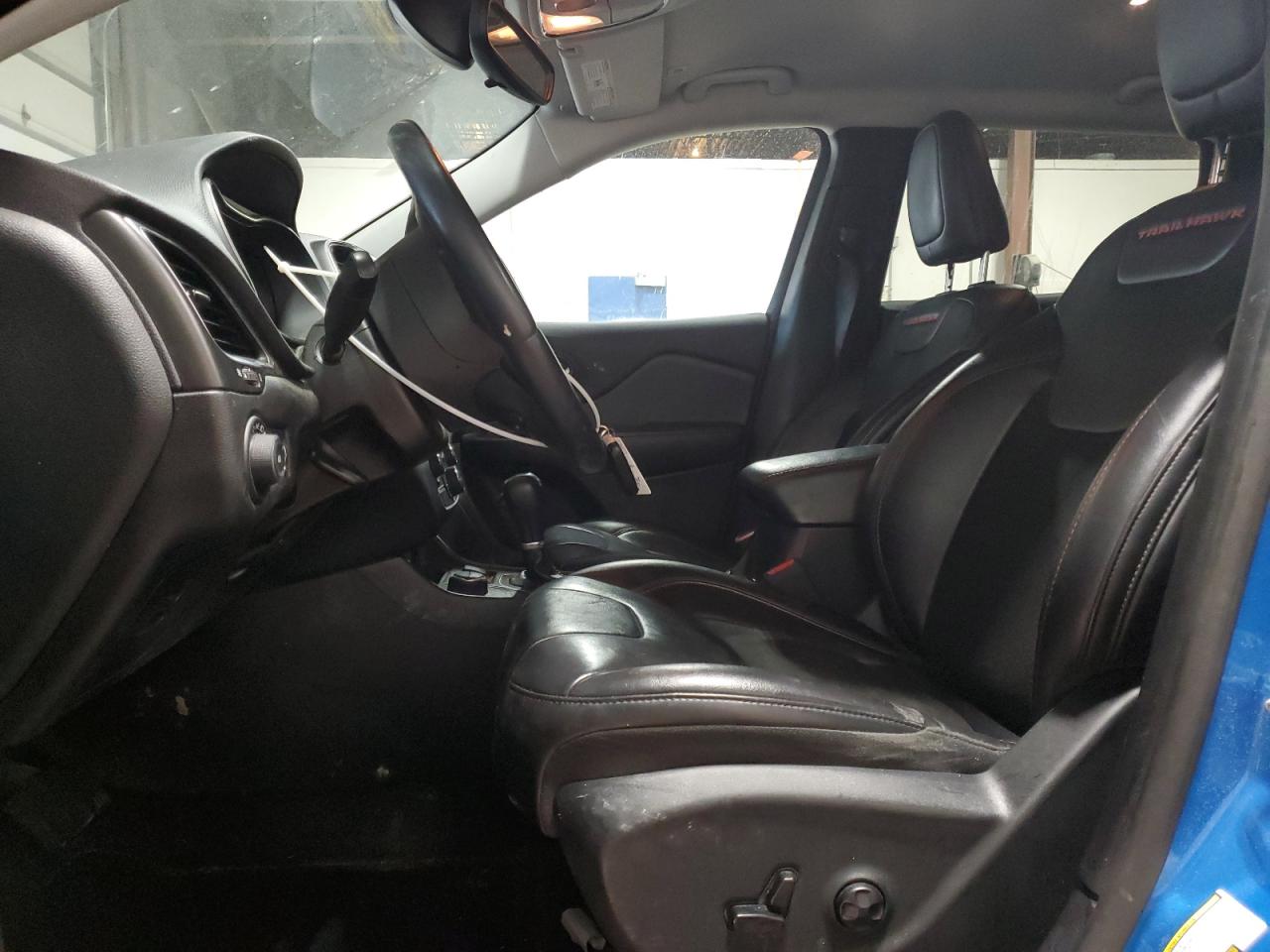 2019 Jeep Cherokee VIN 1C4PJMBX9KD361168 Copart auction photo, front end damage thumbnail 7
