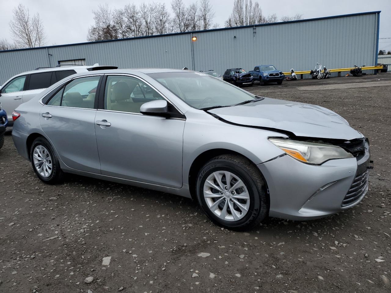 2015 Toyota Camry VIN 4T1BF1FK6FU928396 Copart auction photo, front end damage thumbnail 4