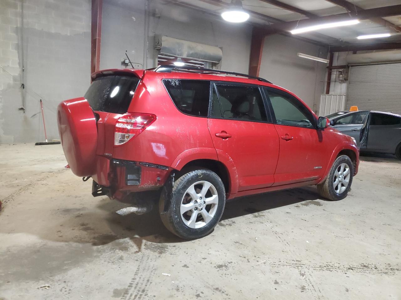 2012 Toyota RAV 4 VIN 2T3DF4DV1CW261263 Copart auction photo, rear end / minor dent/scratches damage thumbnail 3