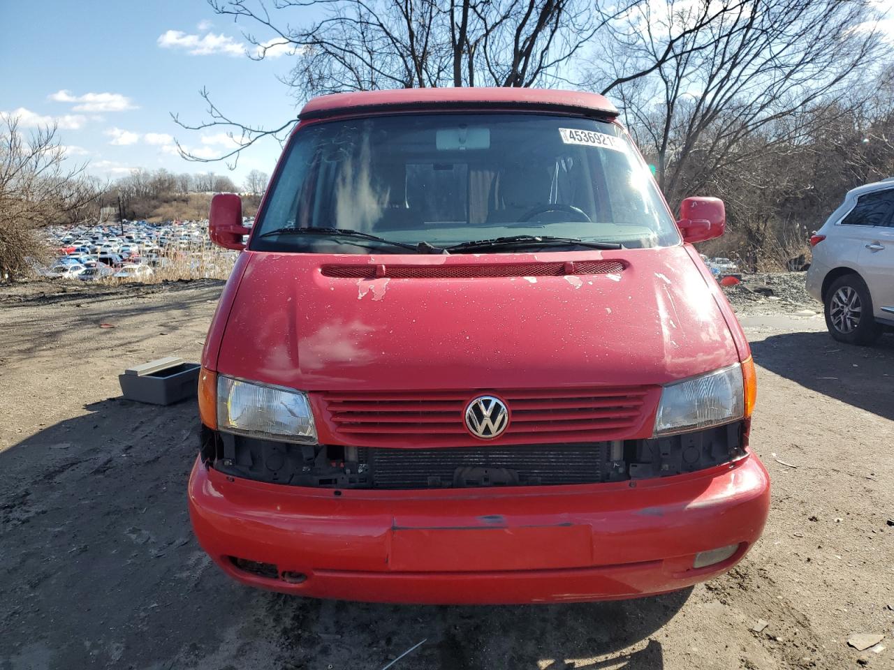 2001 Volkswagen EuroVan VIN WV2NB47051H127991 Copart auction photo, front end damage thumbnail 5