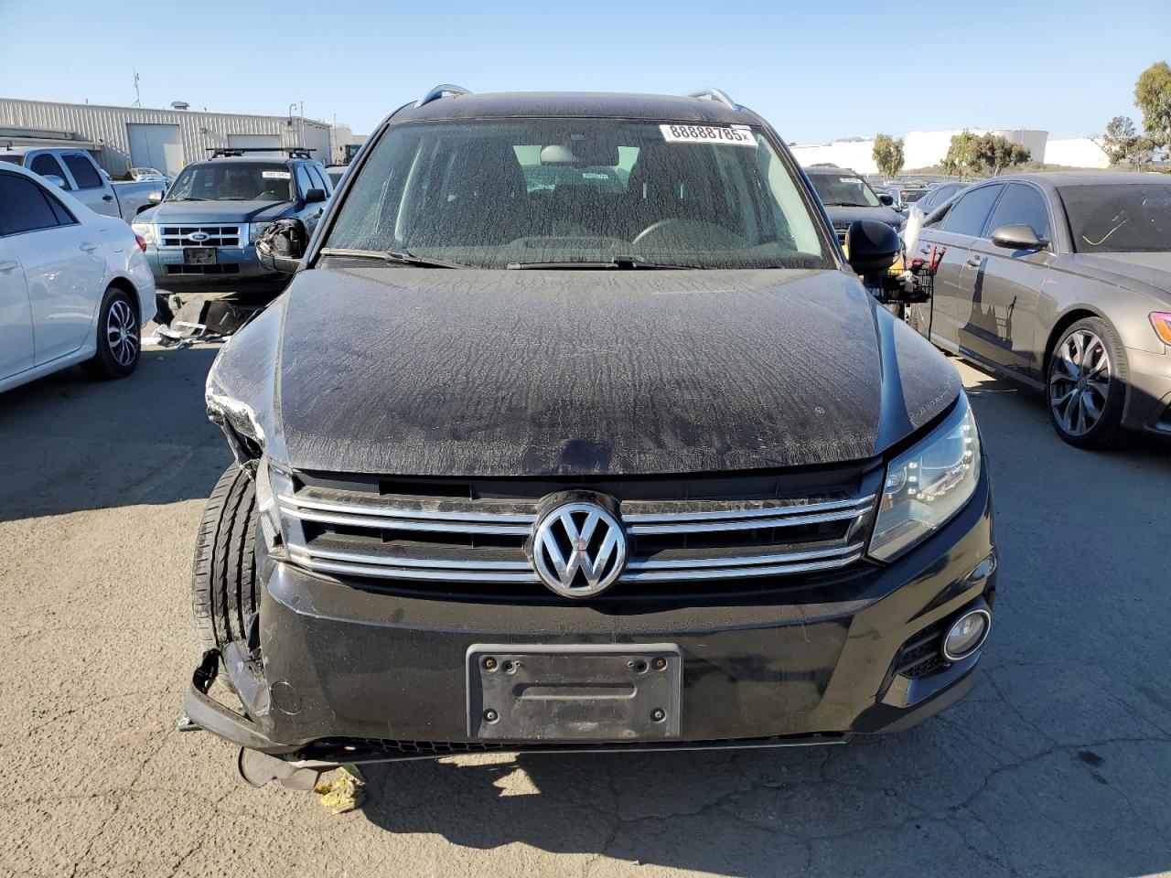 2017 Volkswagen Tiguan VIN WVGTV7AX3HK007250 Copart auction photo, all over damage thumbnail 5