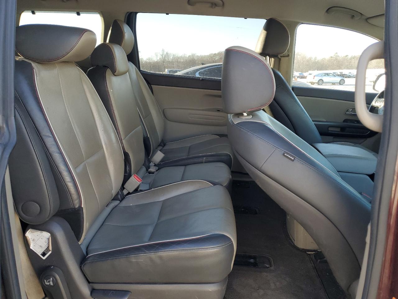 2017 KIA Sedona VIN KNDMB5C18H6308667 Copart auction photo, front end damage thumbnail 11