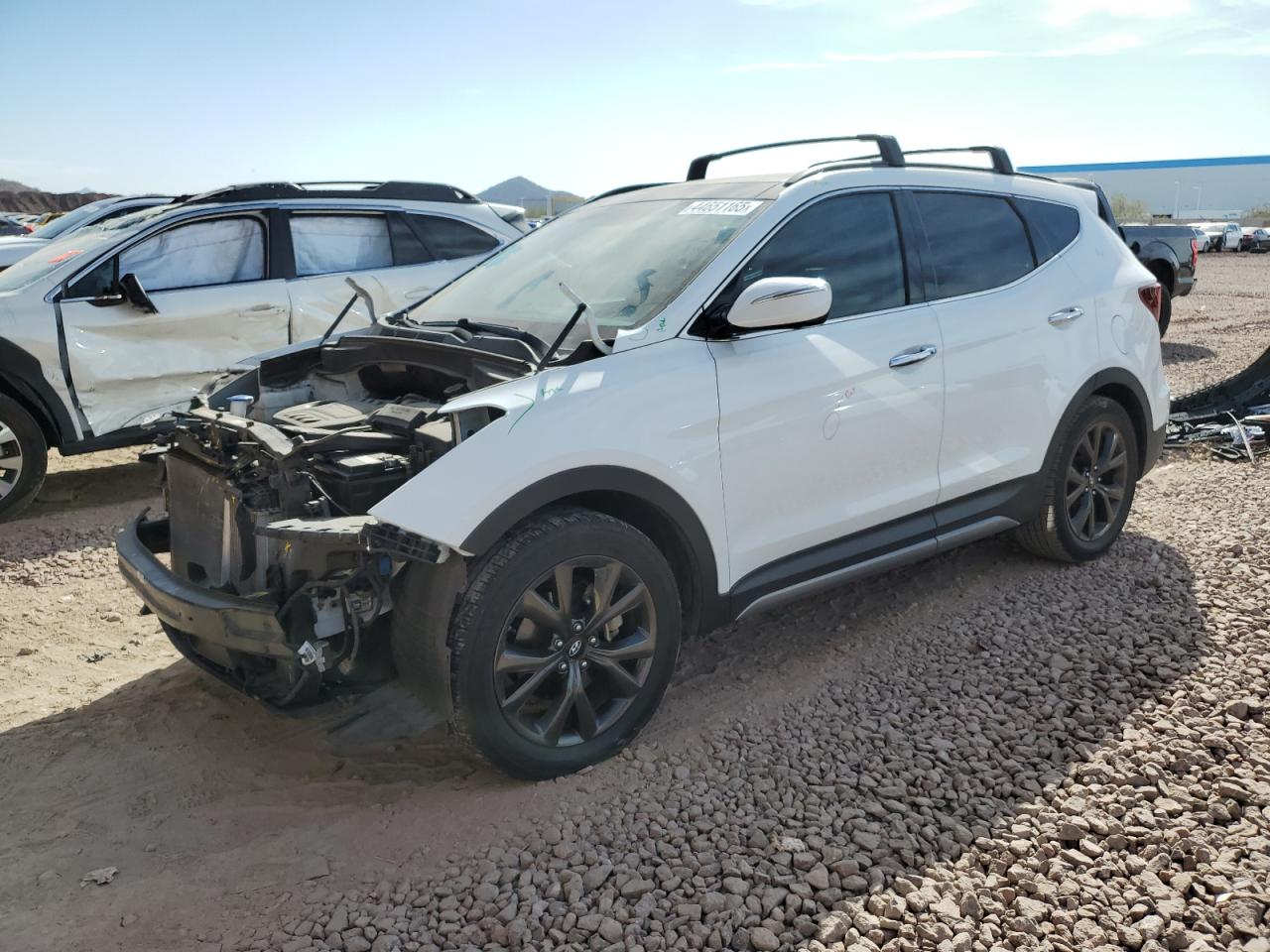 2017 Hyundai Santa Fe VIN 5XYZW4LA1HG415738