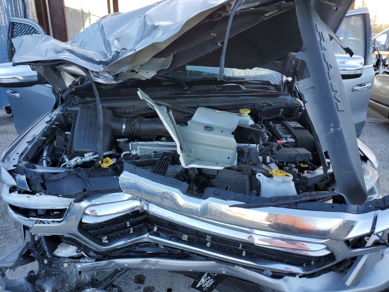 2022 RAM 1500 VIN 1C6SRFKT3NN422953 Copart auction photo, front end damage thumbnail 11