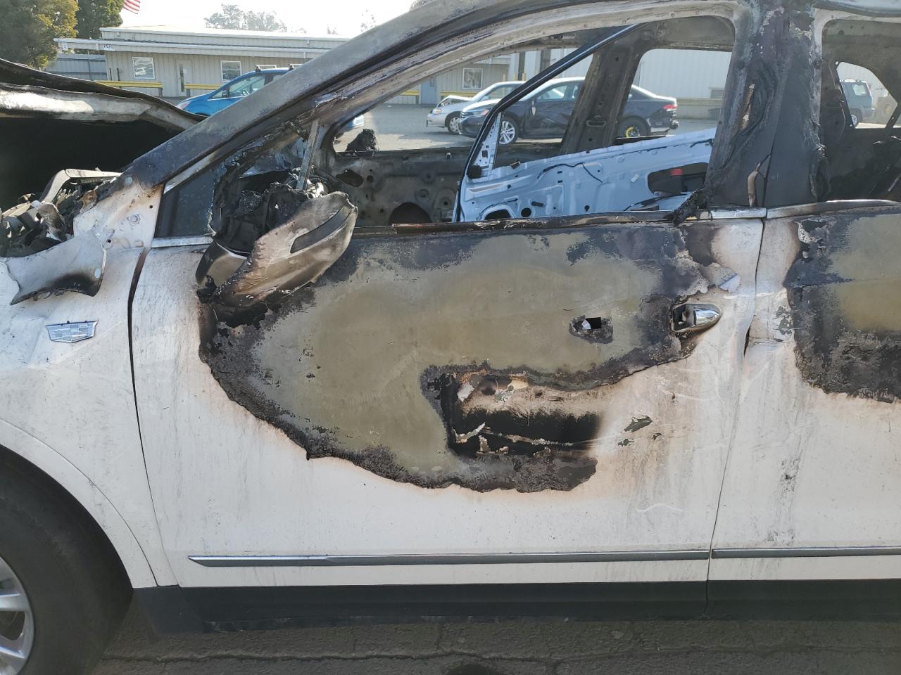 2020 Cadillac XT5 VIN 1GYKNDR43LZ153229 Copart auction photo, burn damage thumbnail 7