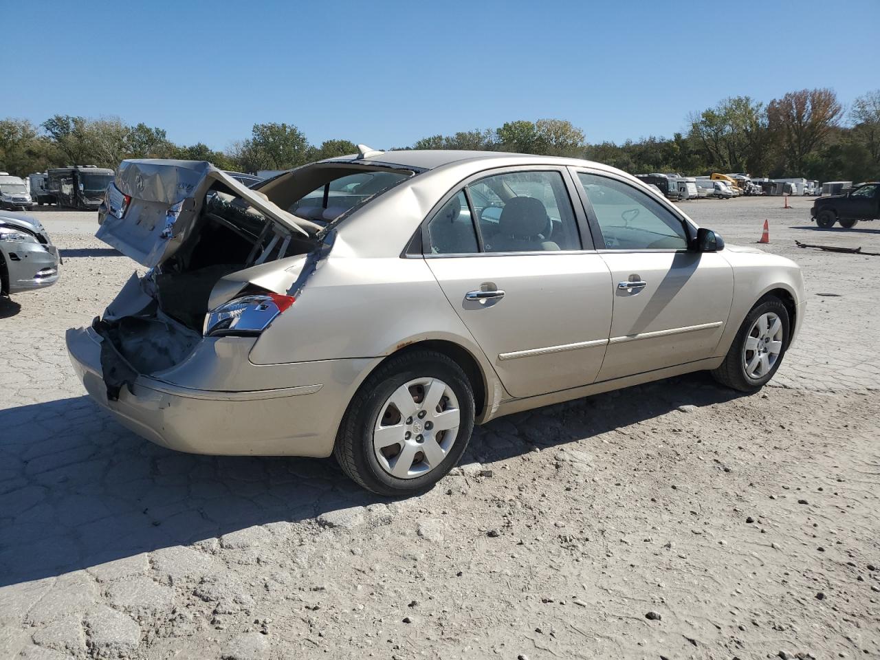 2010 Hyundai Sonata VIN 5NPET4ACXAH613969 Copart auction photo, rear end / top/roof damage thumbnail 3