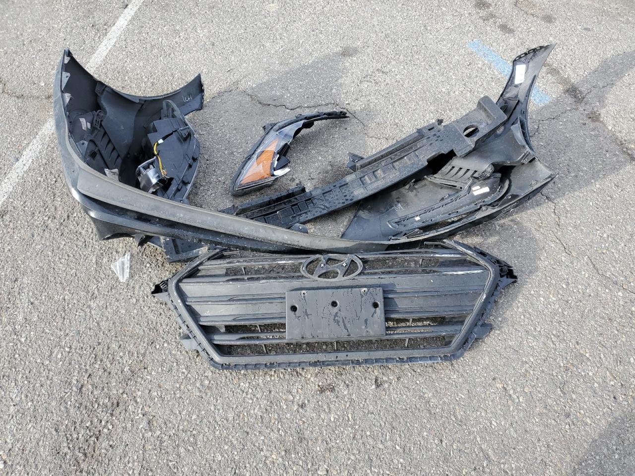 2018 Hyundai Elantra VIN 5NPD84LF3JH329278 Copart auction photo, front end damage thumbnail 14