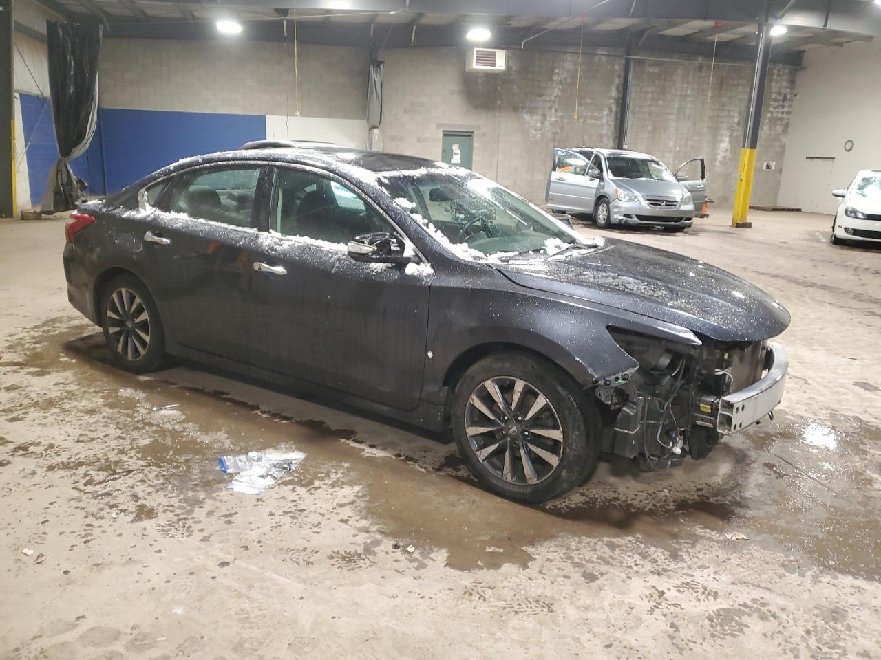 2017 Nissan Altima VIN 1N4AL3AP3HC192295 Copart auction photo, front end damage thumbnail 4