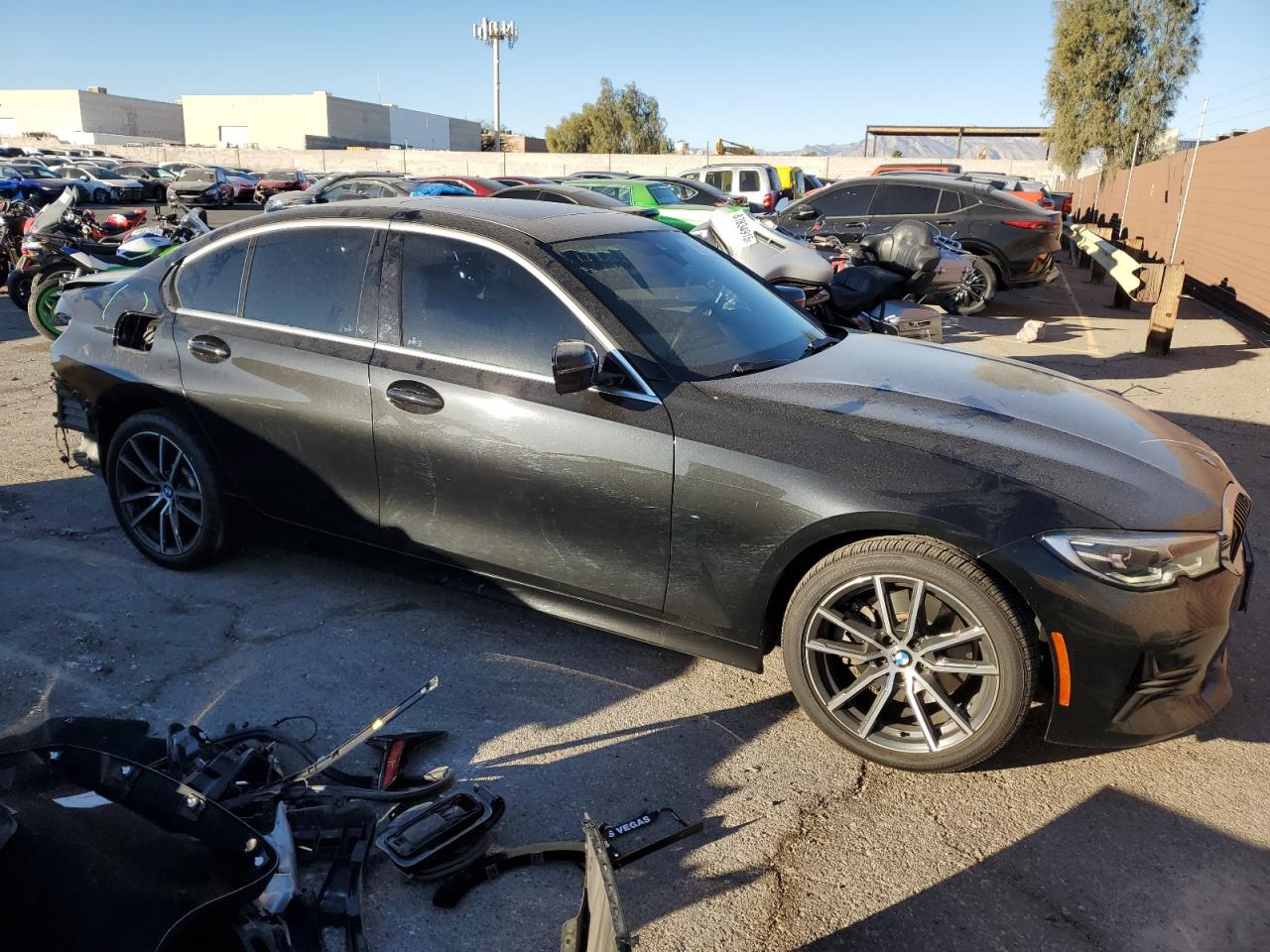 2019 BMW 3er VIN WBA5R1C56KFH13378 Copart auction photo, rear end damage thumbnail 4