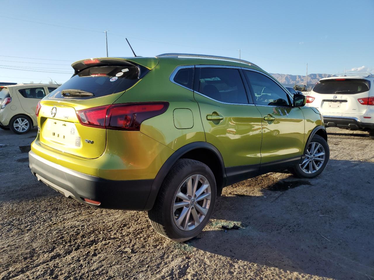 2017 Nissan Rogue VIN JN1BJ1CP9HW011059 Copart auction photo, front end damage thumbnail 3