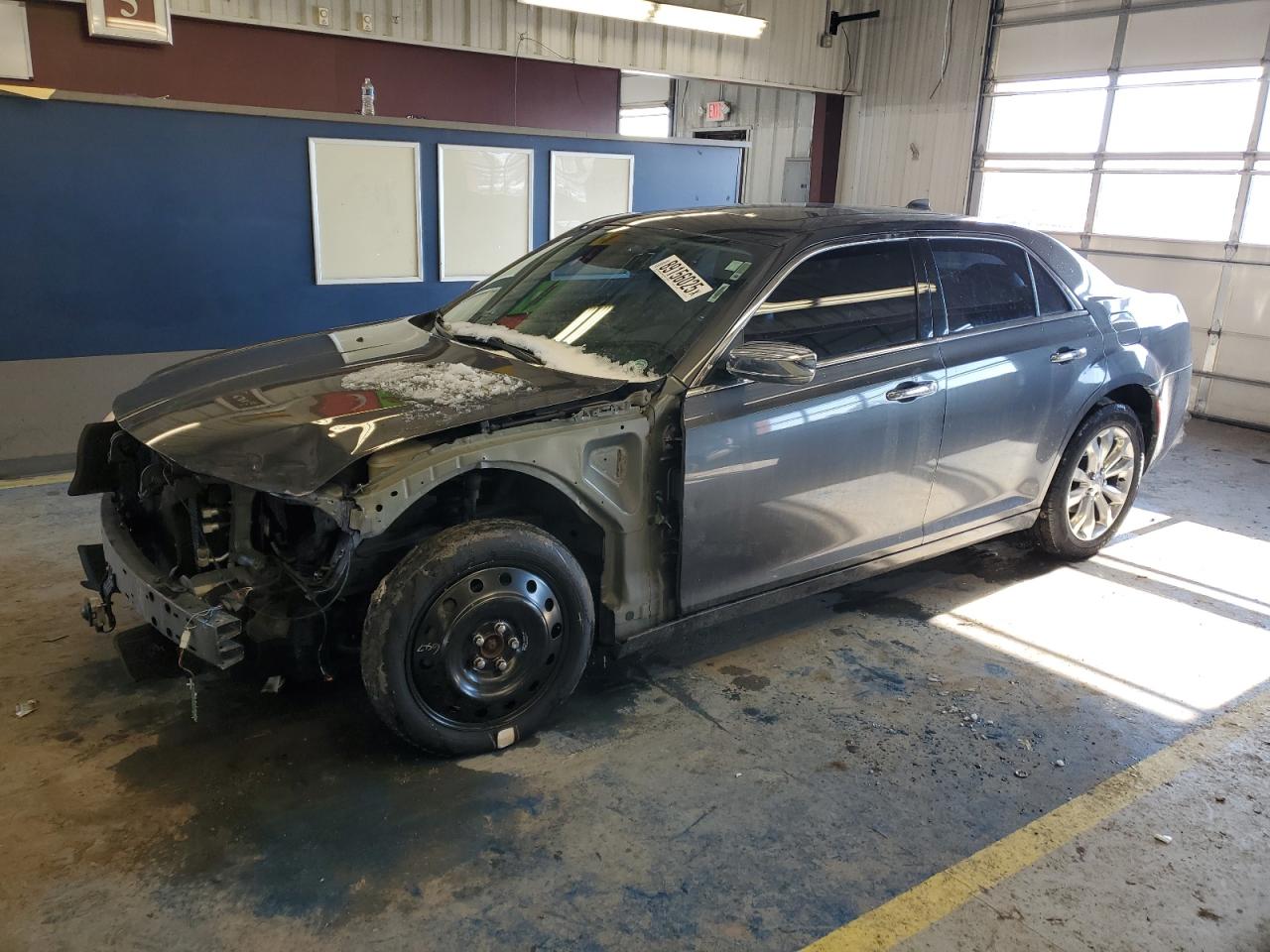 2018 Chrysler 300 VIN 2C3CCAKG6JH302267