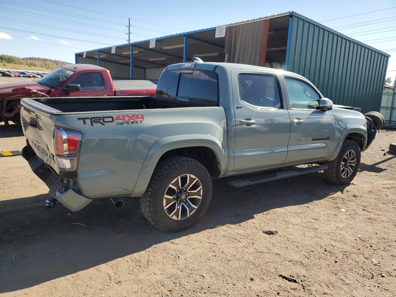 2022 Toyota Tacoma VIN 3TMCZ5AN5NM509015 Copart auction photo, front end / rear end damage thumbnail 3