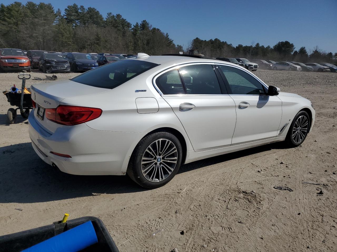 2019 BMW 5er VIN WBAJB1C5XKB377094 Copart auction photo, minor dent/scratches damage thumbnail 3