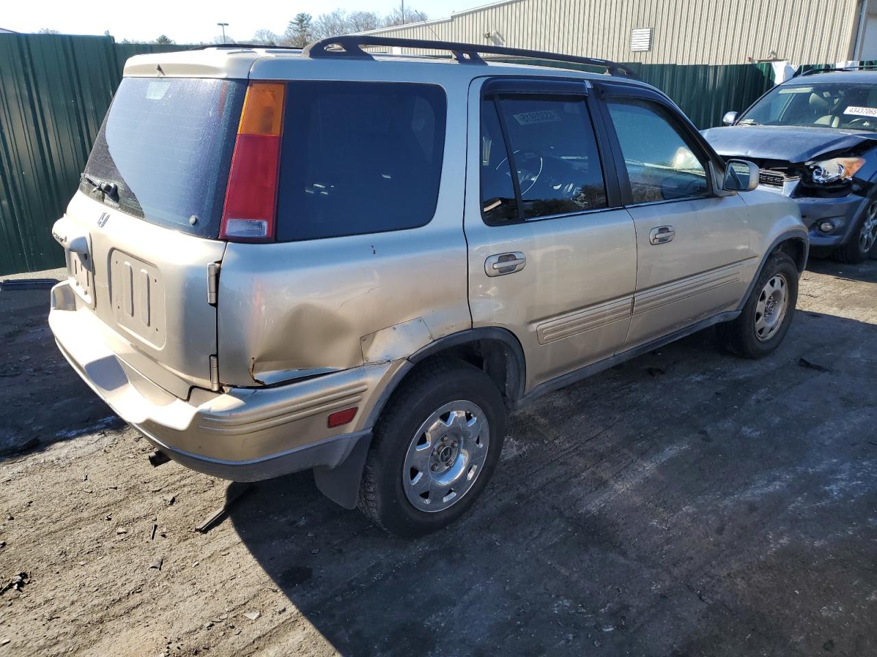 2000 Honda CR-V VIN JHLRD1878YC038852 Copart auction photo, front end / rear end damage thumbnail 3