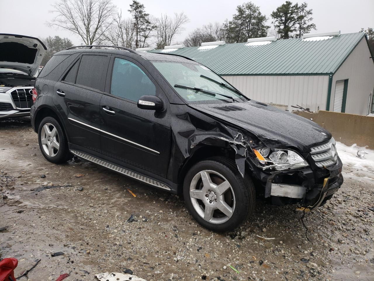 2008 Mercedes-Benz M-klasse VIN 4JGBB72E18A308199 Copart auction photo, rollover damage thumbnail 4