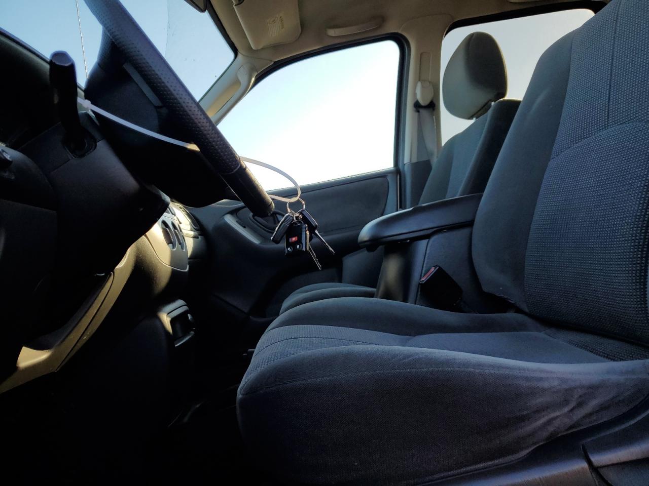 2004 Mazda Tribute VIN 4F2YZ04164KM06841 Copart auction photo, normal wear damage thumbnail 7