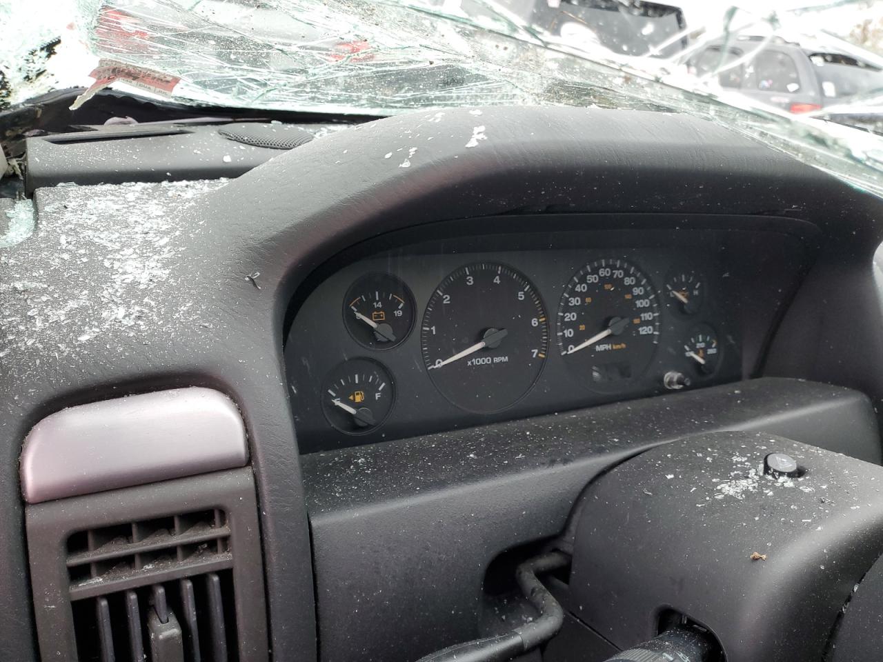 2004 Jeep Grand Cherokee VIN 1J4GW48S74C245824 Copart auction photo, all over damage thumbnail 9
