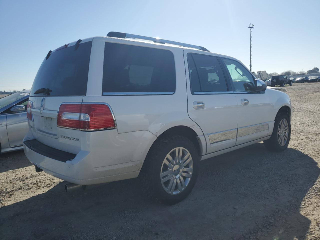 2012 Lincoln Navigator VIN 5LMJJ2J56CEL05459 Copart auction photo, front end / rear end damage thumbnail 3