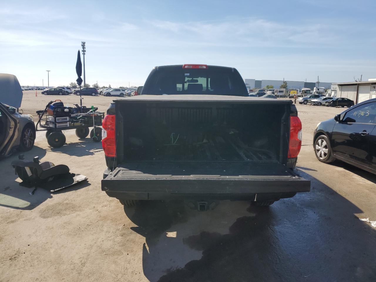 2015 Toyota Tundra VIN 5TFRM5F14FX085126 Copart auction photo, front end / minor dent/scratches damage thumbnail 6