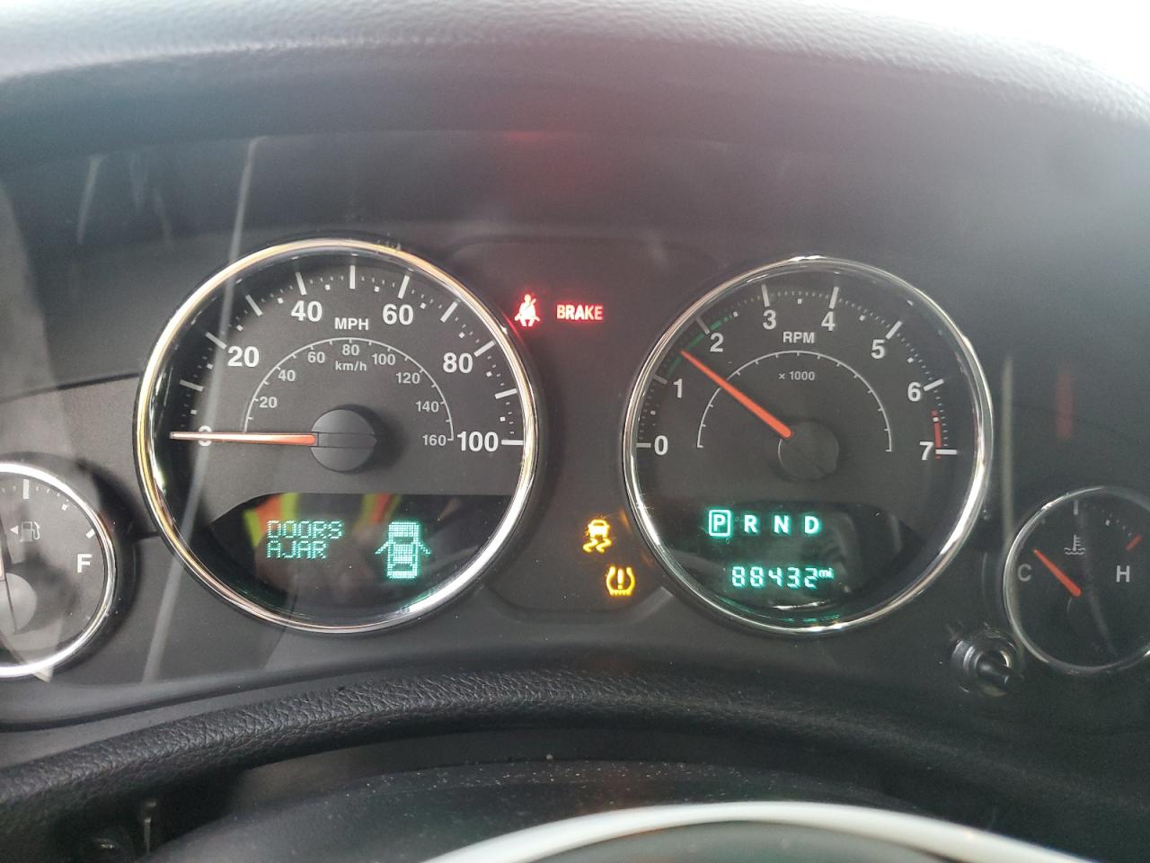 2018 Jeep Wrangler VIN 1C4HJWEG2JL923346 Copart auction photo, undercarriage damage thumbnail 9