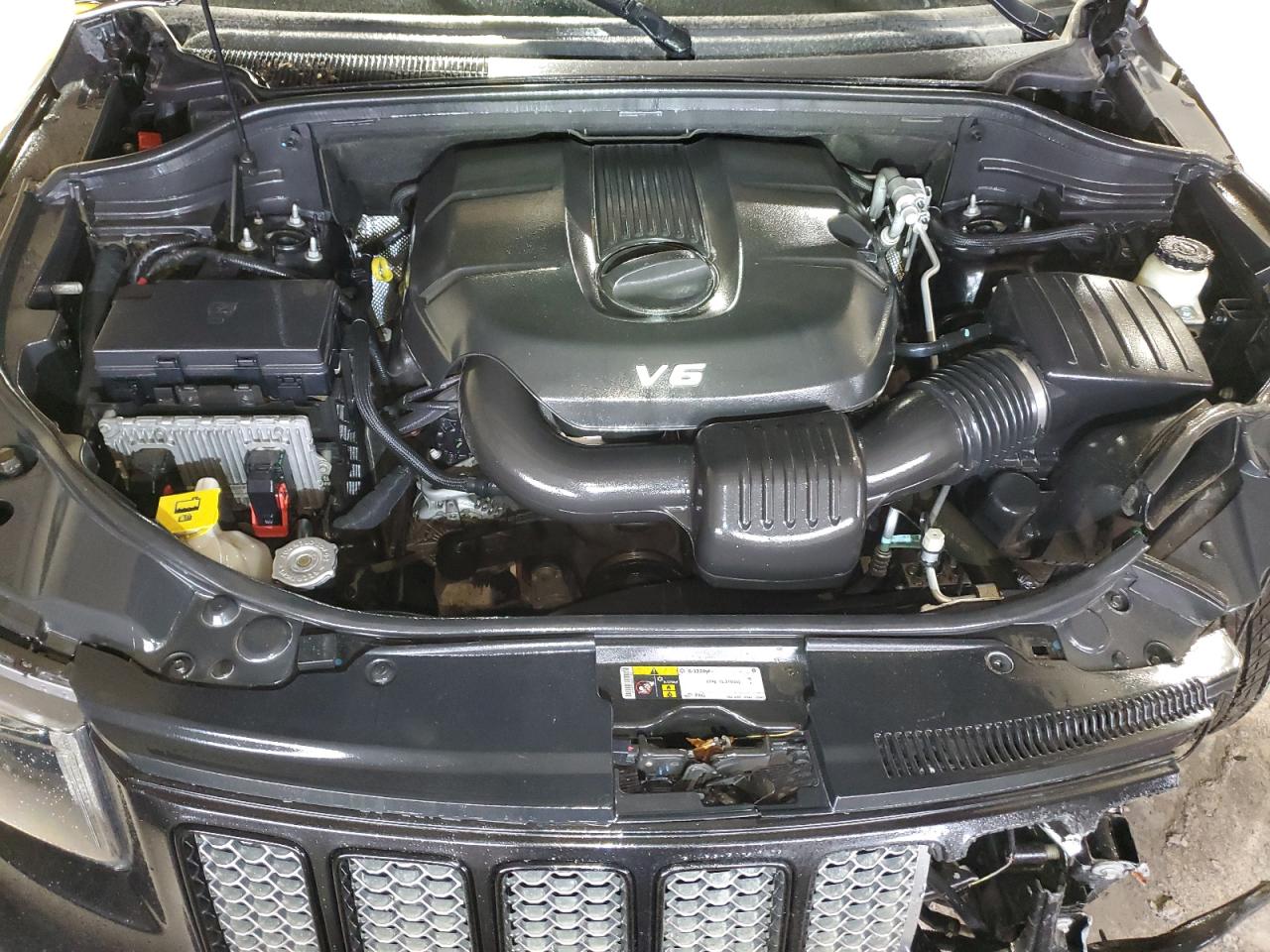 2015 Jeep Grand Cherokee VIN 1C4RJFAG8FC785037 Copart auction photo, all over damage thumbnail 12