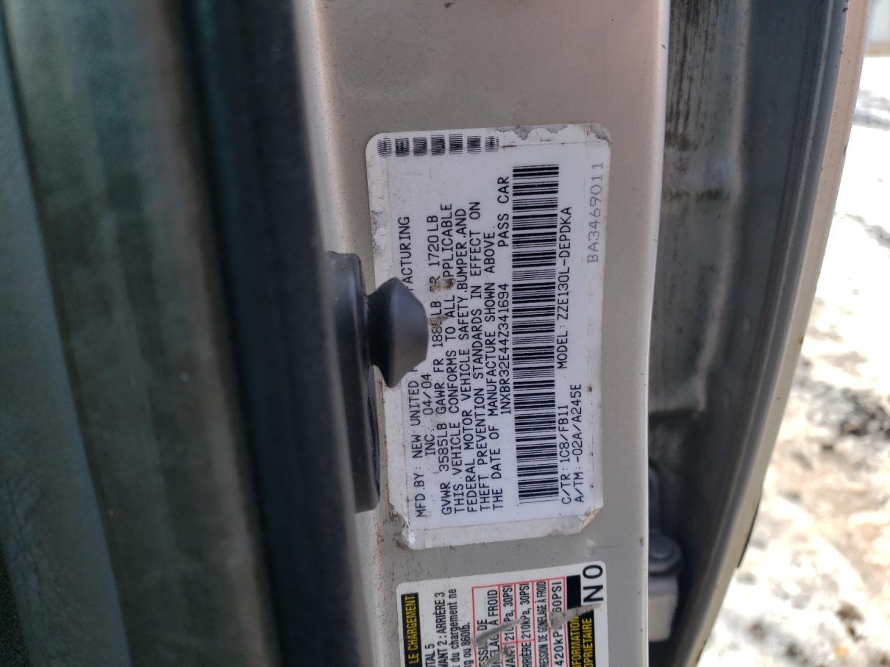 2004 Toyota Corolla VIN 1NXBR32E44Z341694 Copart auction photo, front end damage thumbnail 12