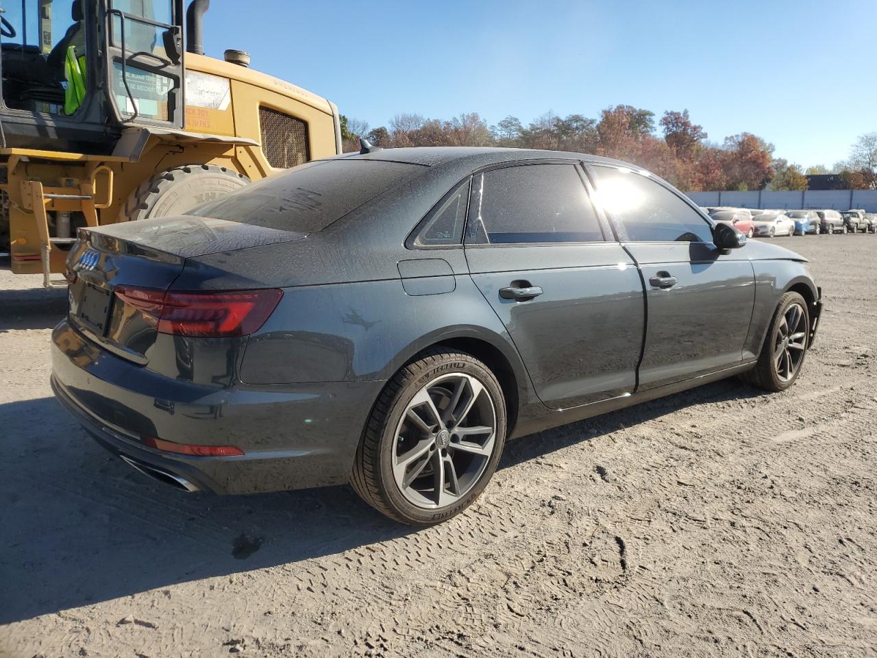 2019 Audi A4 VIN WAUGMAF49KA112549 Copart auction photo, front end / minor dent/scratches damage thumbnail 3