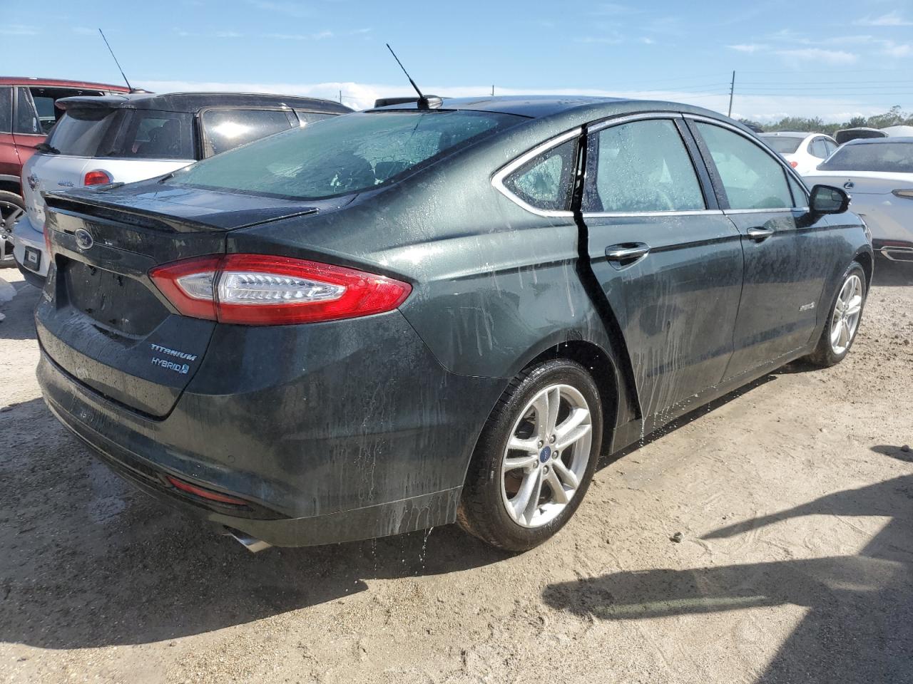 2015 Ford Fusion VIN 3FA6P0RU8FR301299 Copart auction photo, water/flood damage thumbnail 3