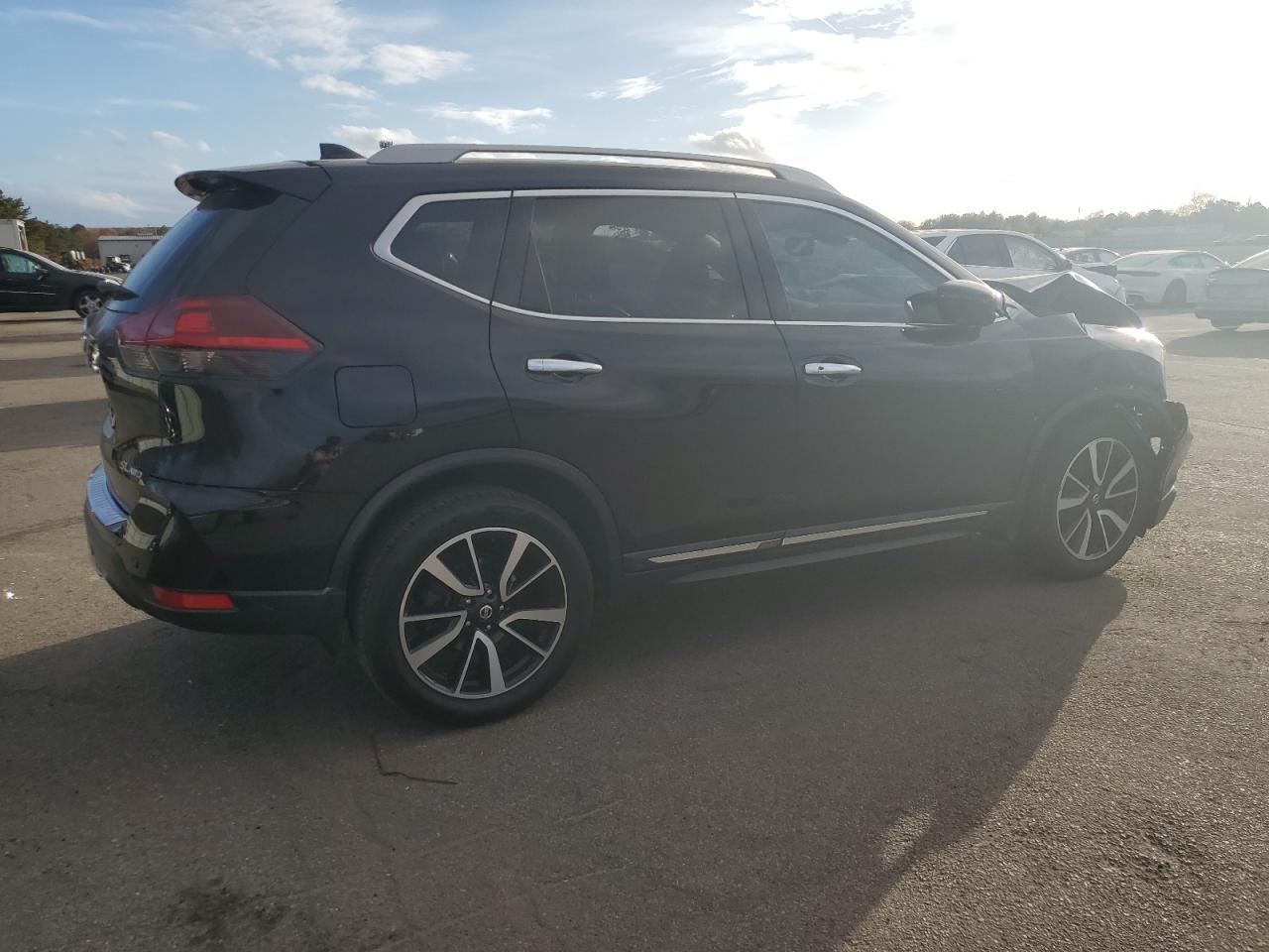 2019 Nissan Rogue VIN 5N1AT2MV1KC746354 Copart auction photo, front end / minor dent/scratches damage thumbnail 3