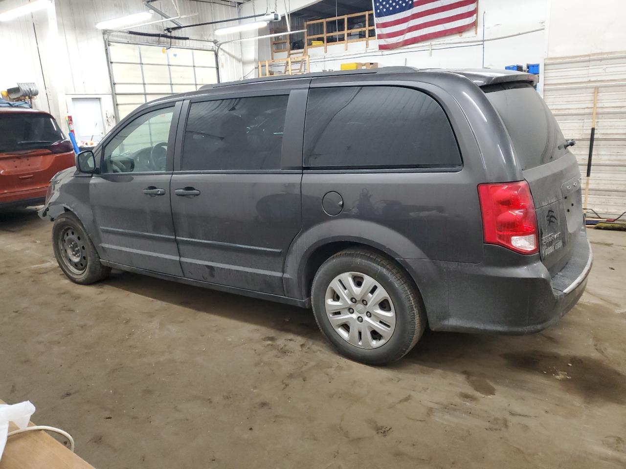 2015 Dodge Caravan VIN 2C4RDGBG7FR636038 Copart auction photo, front end damage thumbnail 2