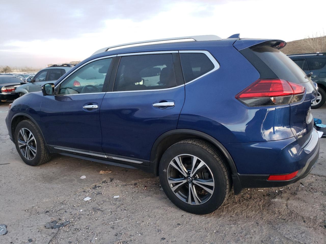 2017 Nissan Rogue VIN 5N1AT2MV5HC771587 Copart auction photo, rear end / hail damage thumbnail 2
