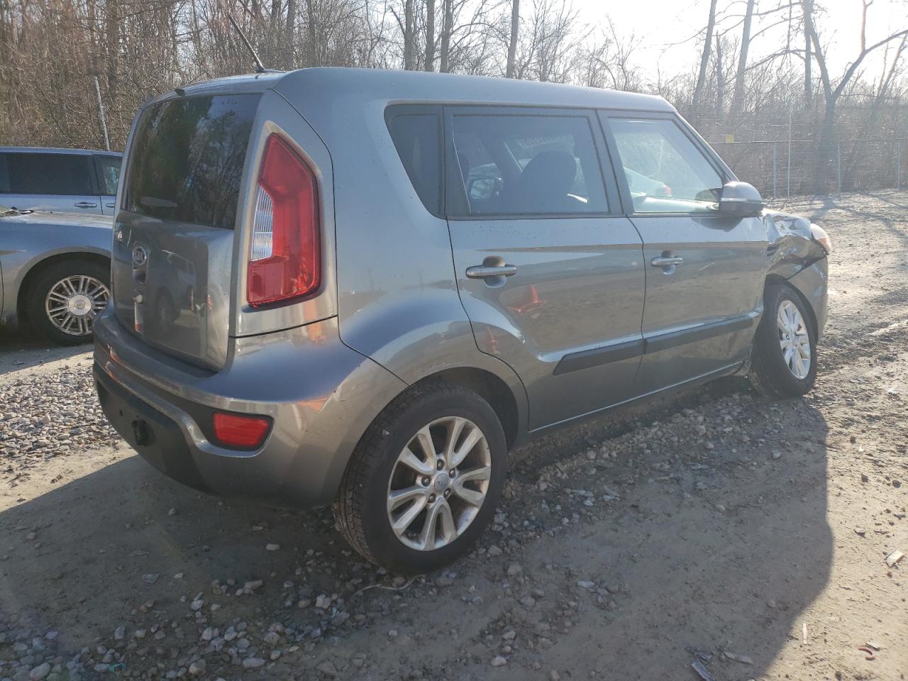 2012 KIA Soul VIN KNDJT2A68C7382669 Copart auction photo, front end / side damage thumbnail 3