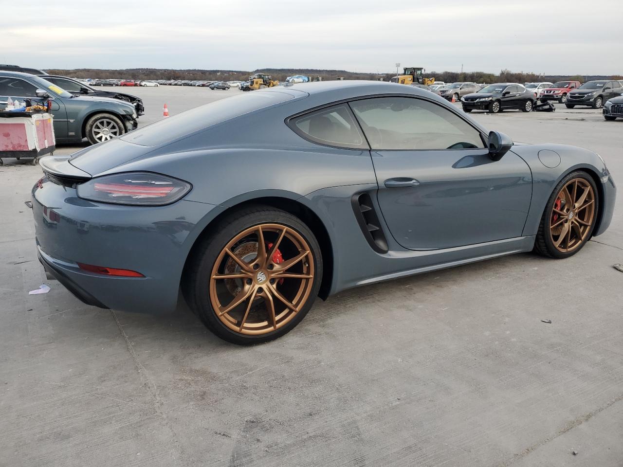 2018 Porsche Cayman VIN WP0AA2A89JK262316 Copart auction photo, front end / side damage thumbnail 3