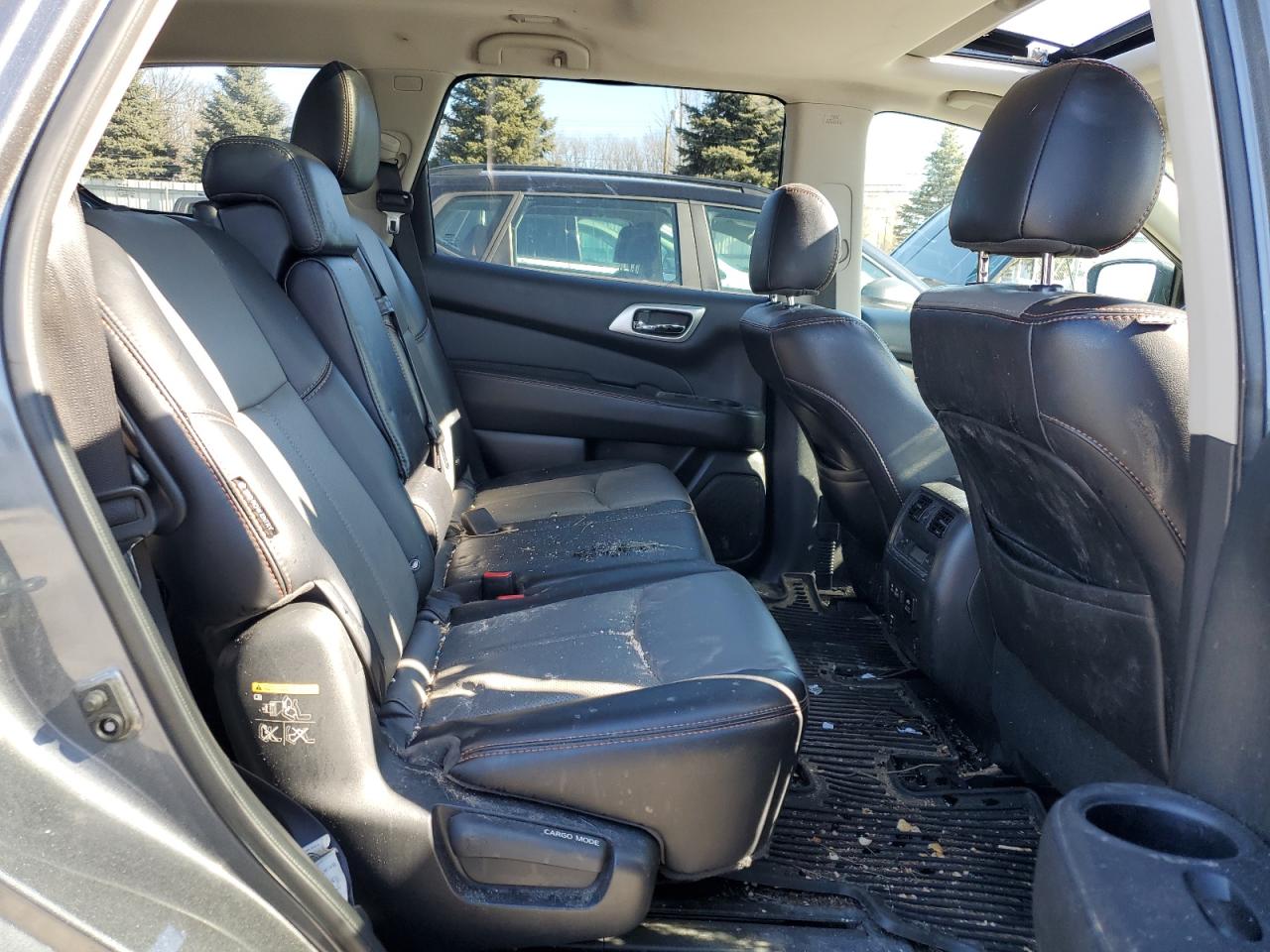 2019 Nissan Pathfinder VIN 5N1DR2MM1KC650453 Copart auction photo, front end / rollover damage thumbnail 11