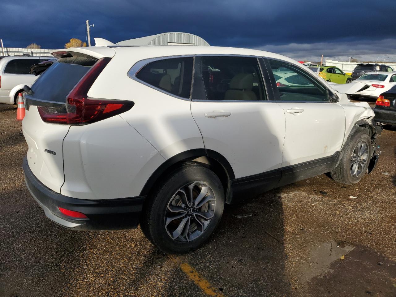 2022 Honda CR-V VIN 2HKRW2H52NH667759 Copart auction photo, front end / minor dent/scratches damage thumbnail 3