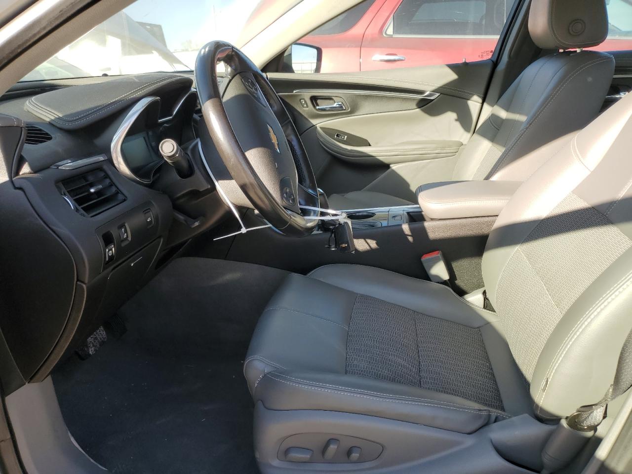 2019 Chevrolet Impala VIN 1G11Z5SA8KU133090 Copart auction photo, front end / minor dent/scratches damage thumbnail 7