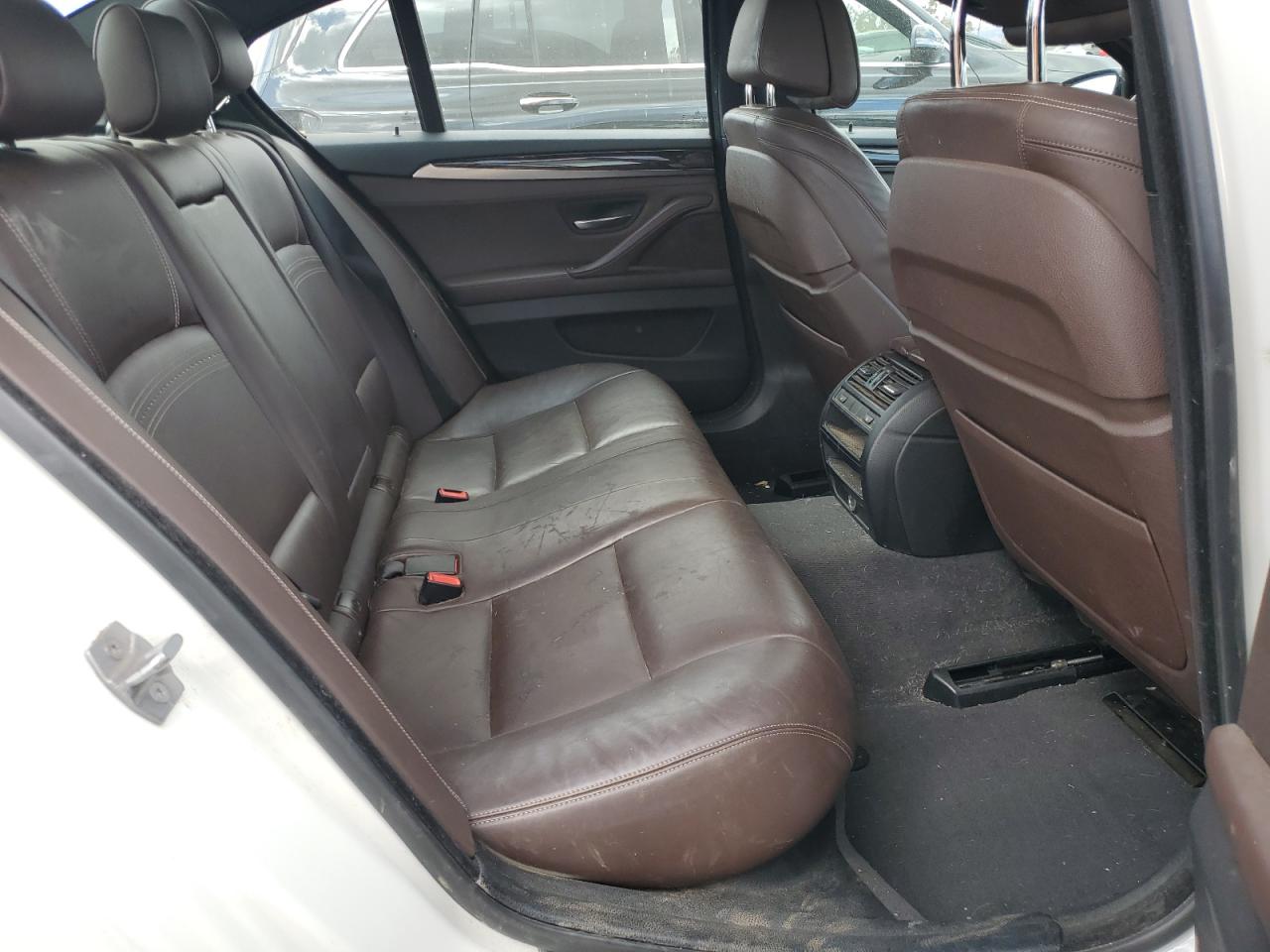 2015 BMW 5er VIN WBAFV3C55FD687110 Copart auction photo, front end / vandalism damage thumbnail 10