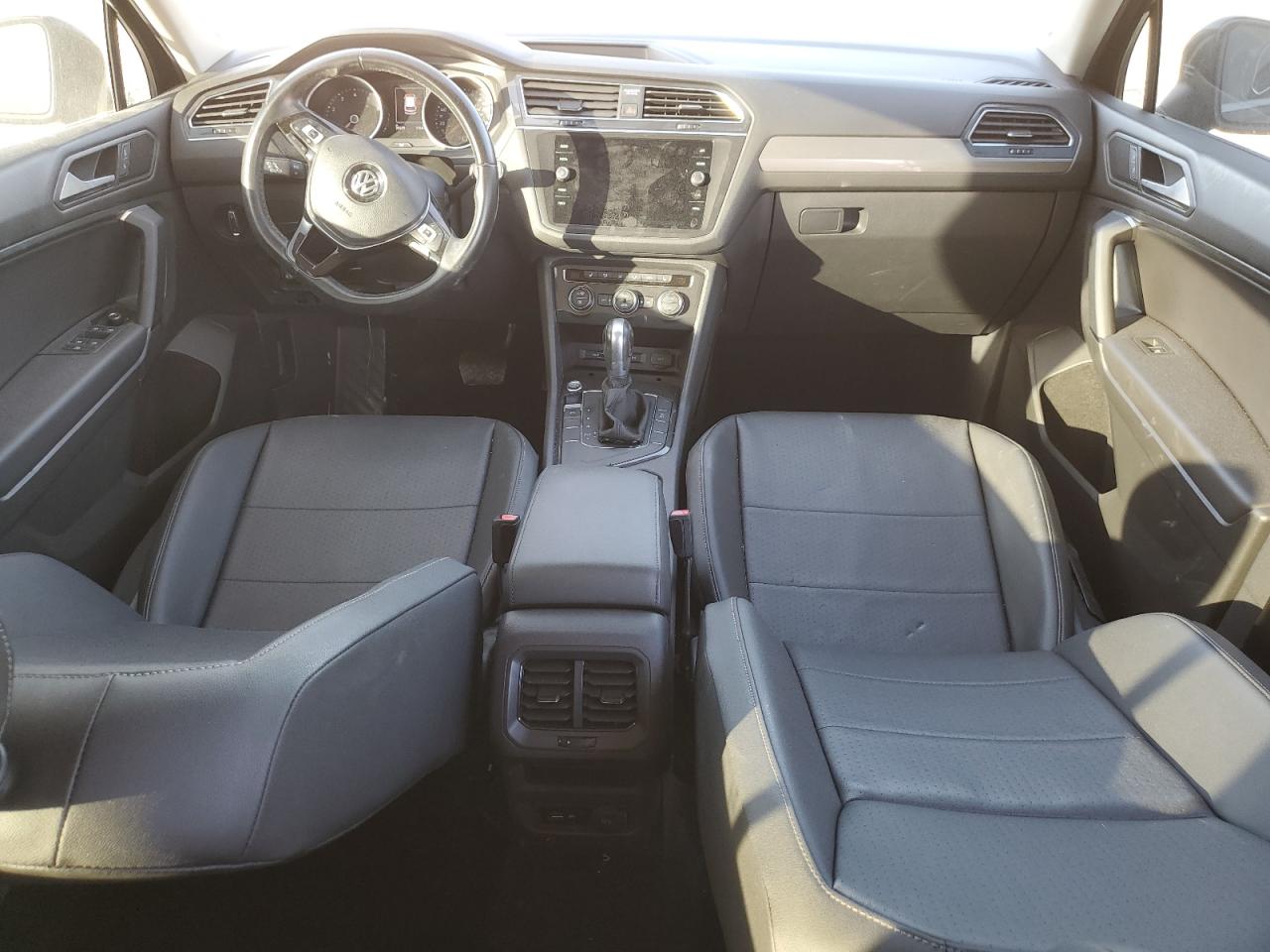 2019 Volkswagen Tiguan VIN 3VV3B7AX9KM130811 Copart auction photo, minor dent/scratches damage thumbnail 8