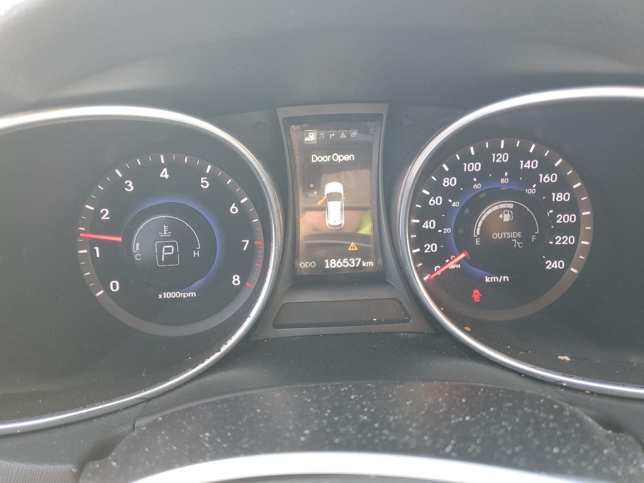 2016 Hyundai Santa Fe VIN 5XYZUDLA0GG328501 Copart auction photo, front end / side damage thumbnail 9