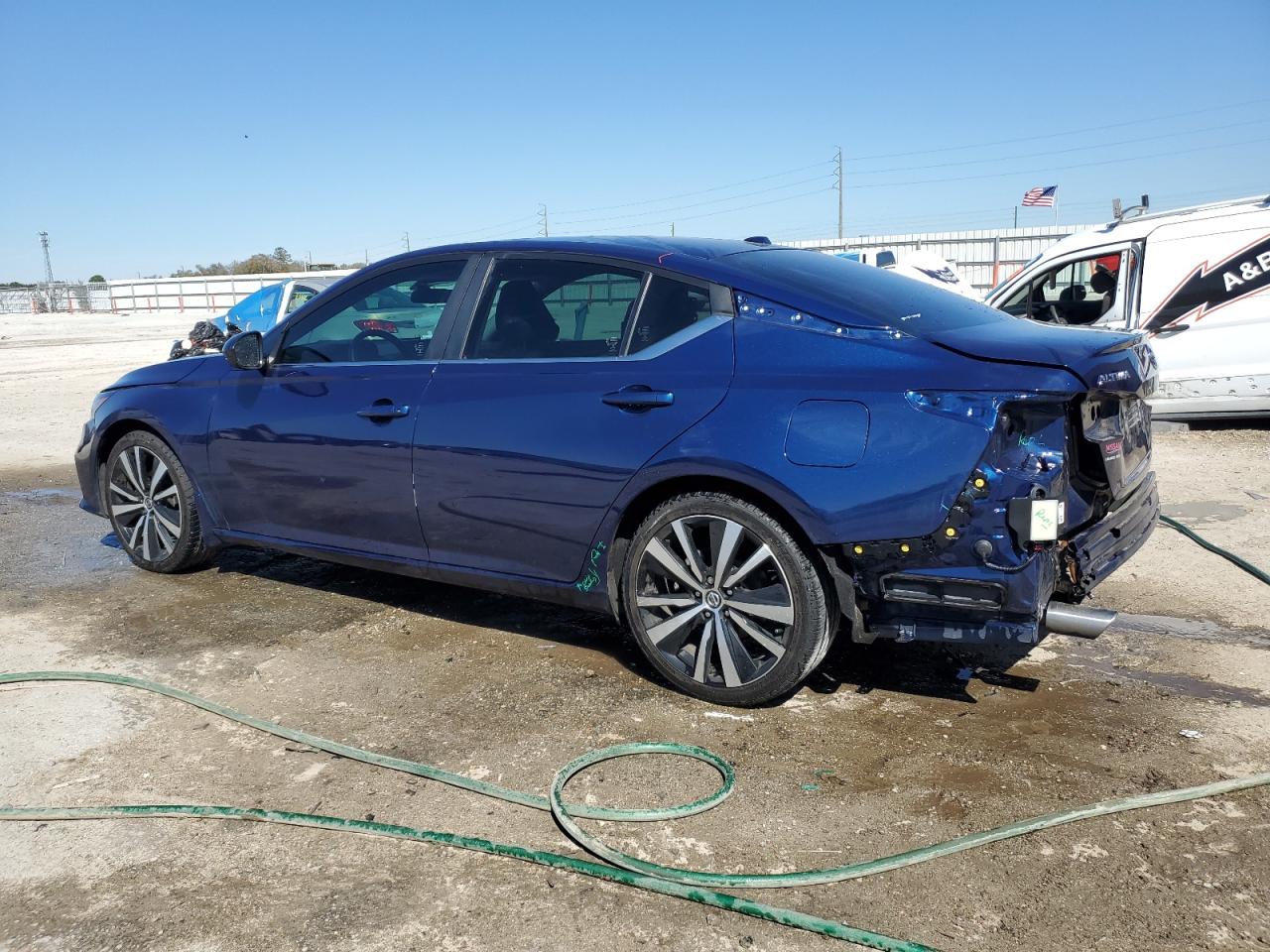 2021 Nissan Altima VIN 1N4BL4CV9MN353267 Copart auction photo, rear end damage thumbnail 2