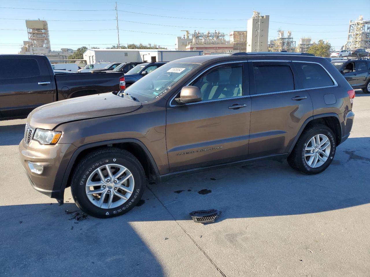 2017 Jeep Grand Cherokee VIN 1C4RJEAG8HC757364