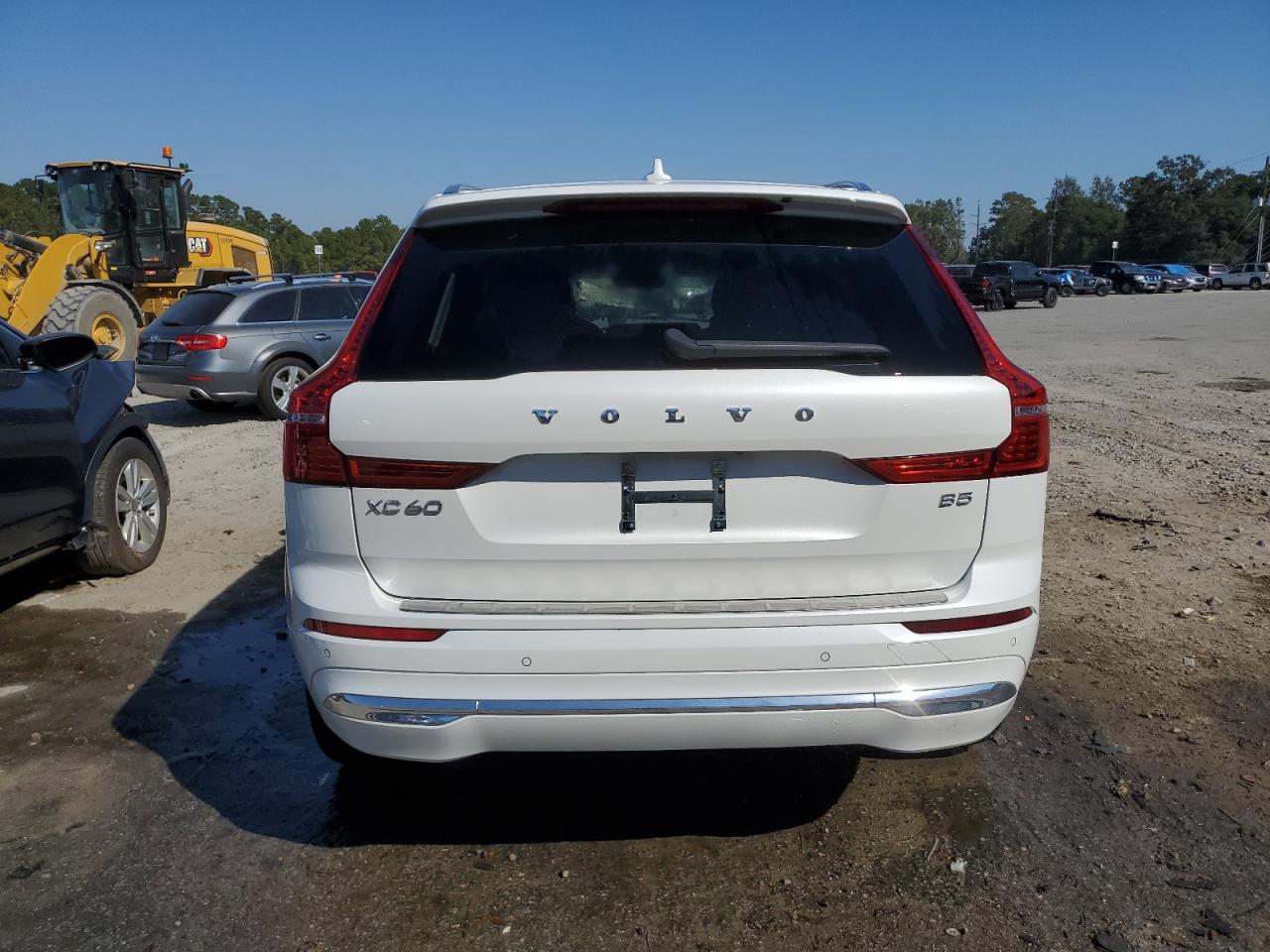 2023 Volvo XC60 VIN YV4L12DN1P1205243 Copart auction photo, side / front end damage thumbnail 6