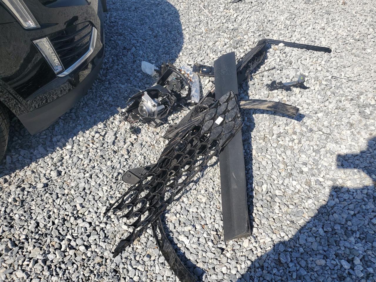 2018 Cadillac XT5 VIN 1GYKNCRS9JZ142631 Copart auction photo, front end / side damage thumbnail 13