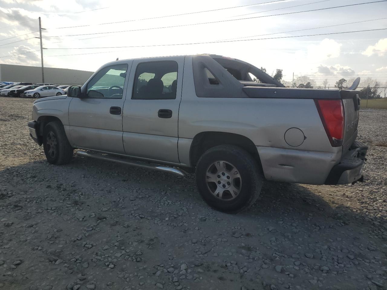 2006 Chevrolet Avalanche VIN 3GNEC12Z16G101848 Copart auction photo, all over damage thumbnail 2