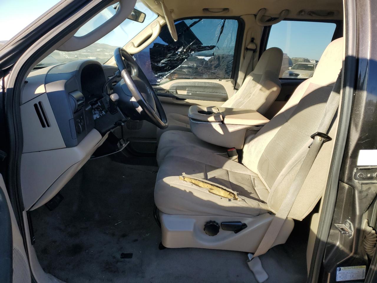 2005 Ford F250 VIN 1FTSW20525EA80684 Copart auction photo, vandalism damage thumbnail 7