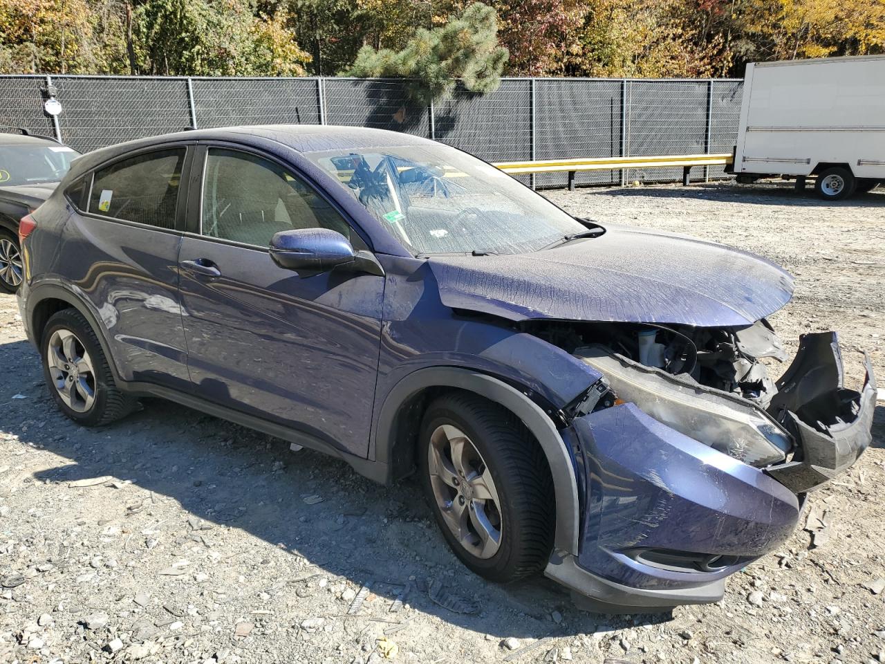 2017 Honda HR-V VIN 3CZRU6H56HM719433 Copart auction photo, front end damage thumbnail 4