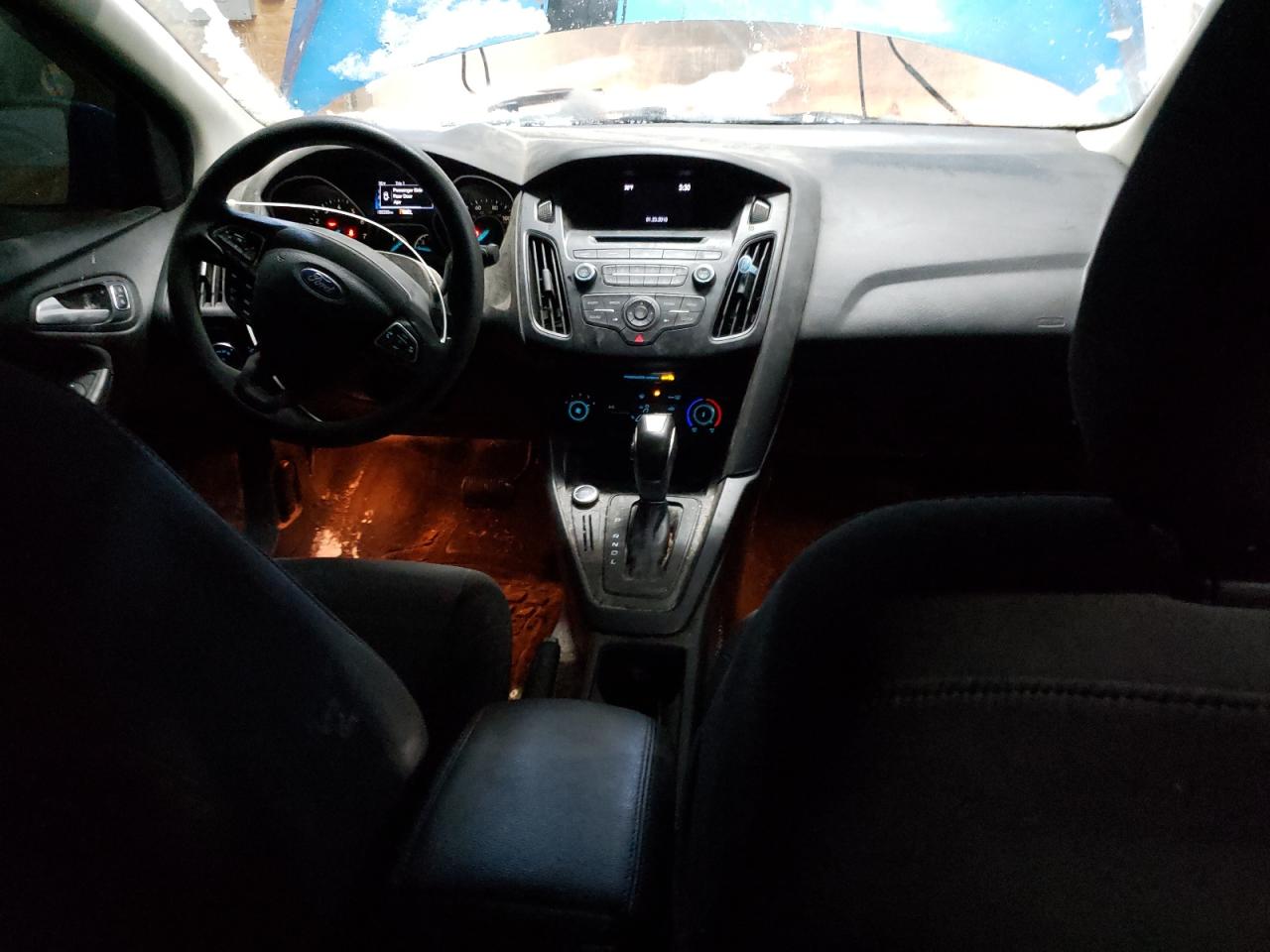 2016 Ford Focus VIN 1FADP3F25GL251263 Copart auction photo, front end / minor dent/scratches damage thumbnail 8