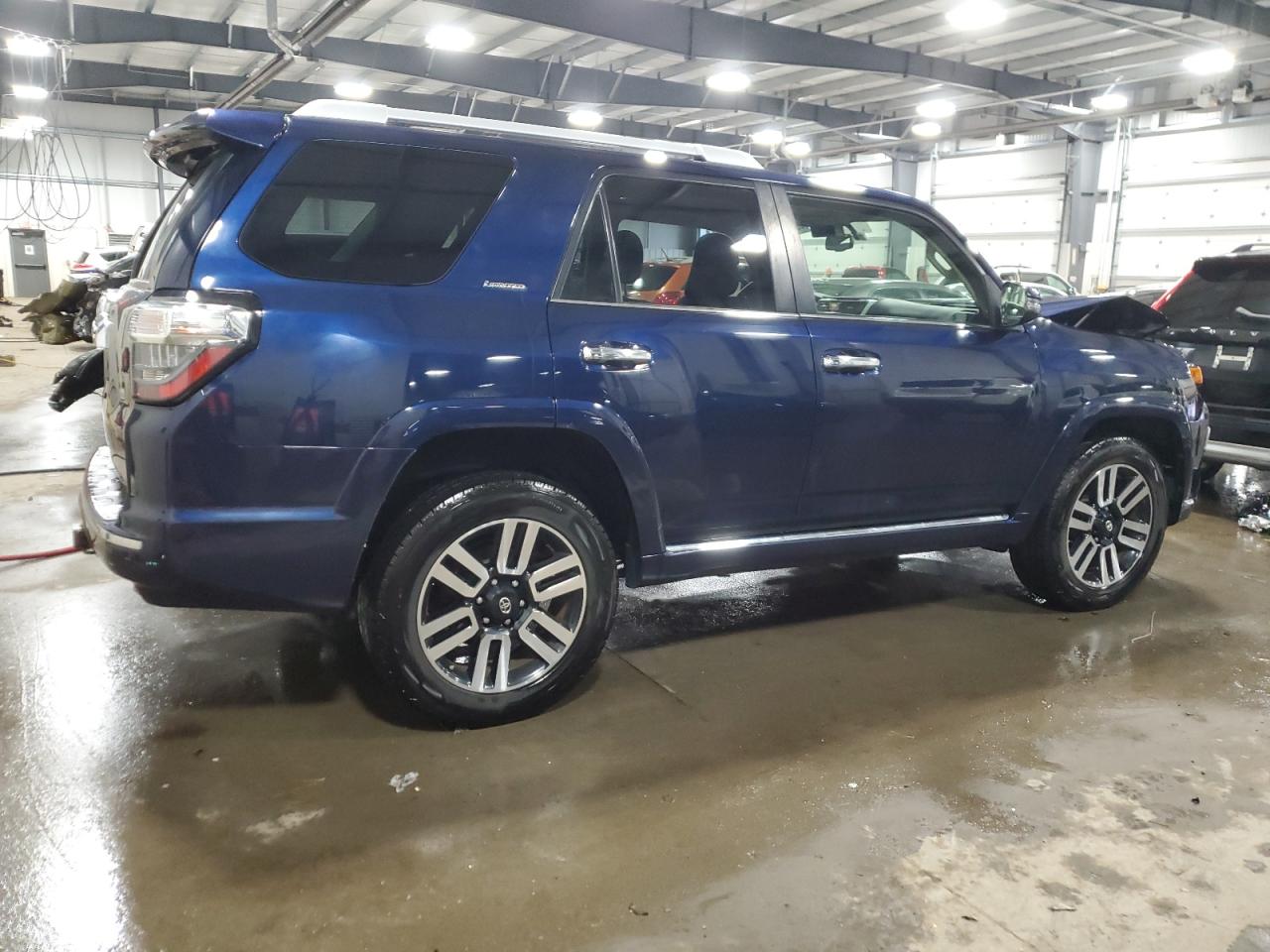 2014 Toyota 4Runner VIN JTEBU5JR1E5181462 Copart auction photo, front end damage thumbnail 3