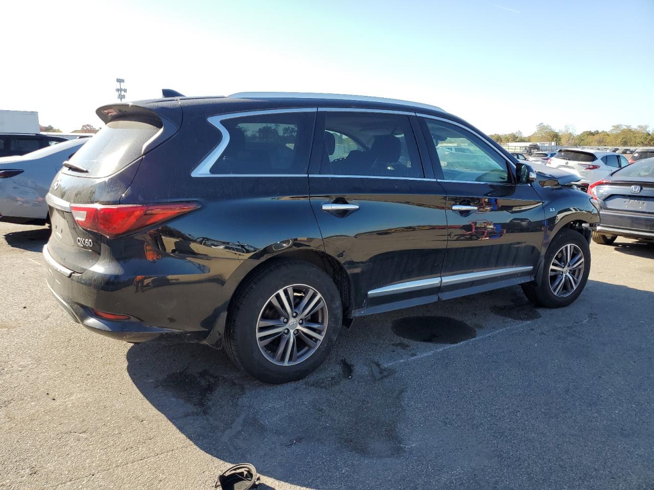 2018 Infiniti QX60 VIN 5N1DL0MM3JC516404 Copart auction photo, front end / side damage thumbnail 3